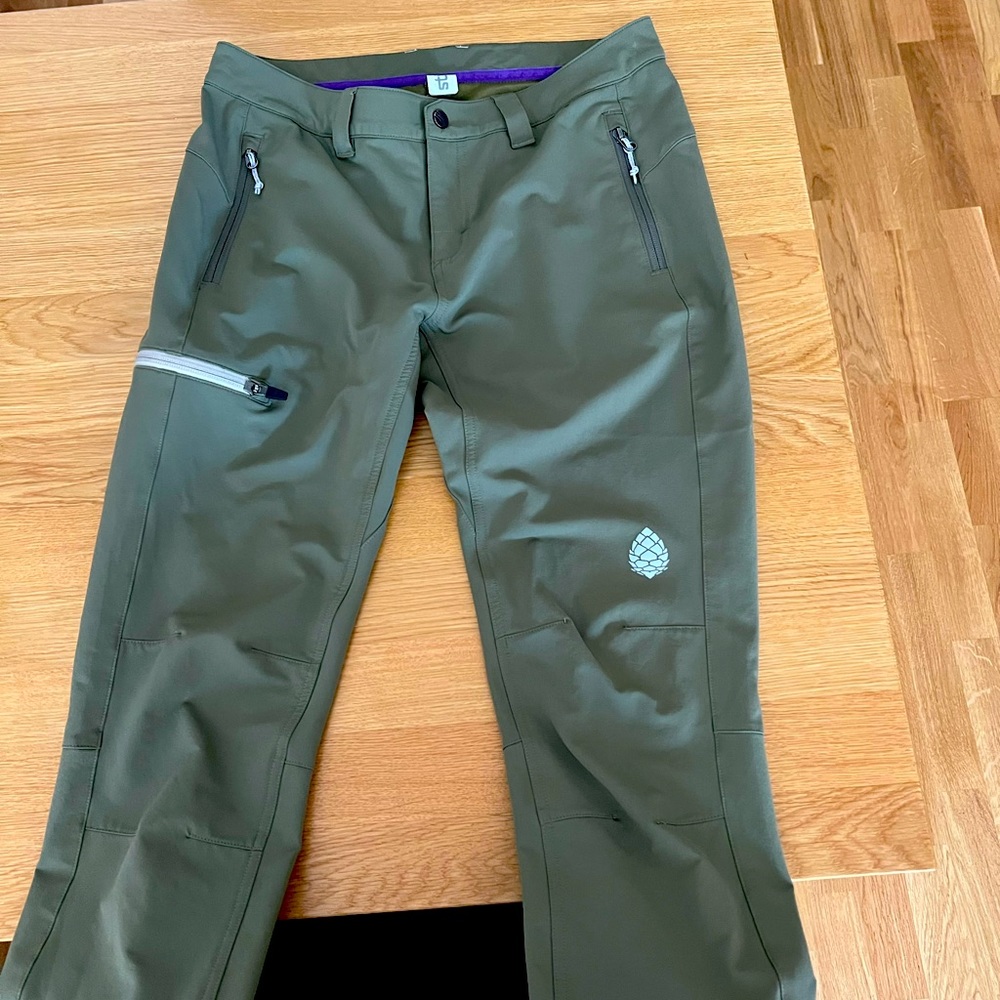 COPY - Stio brand Pinedale pants.